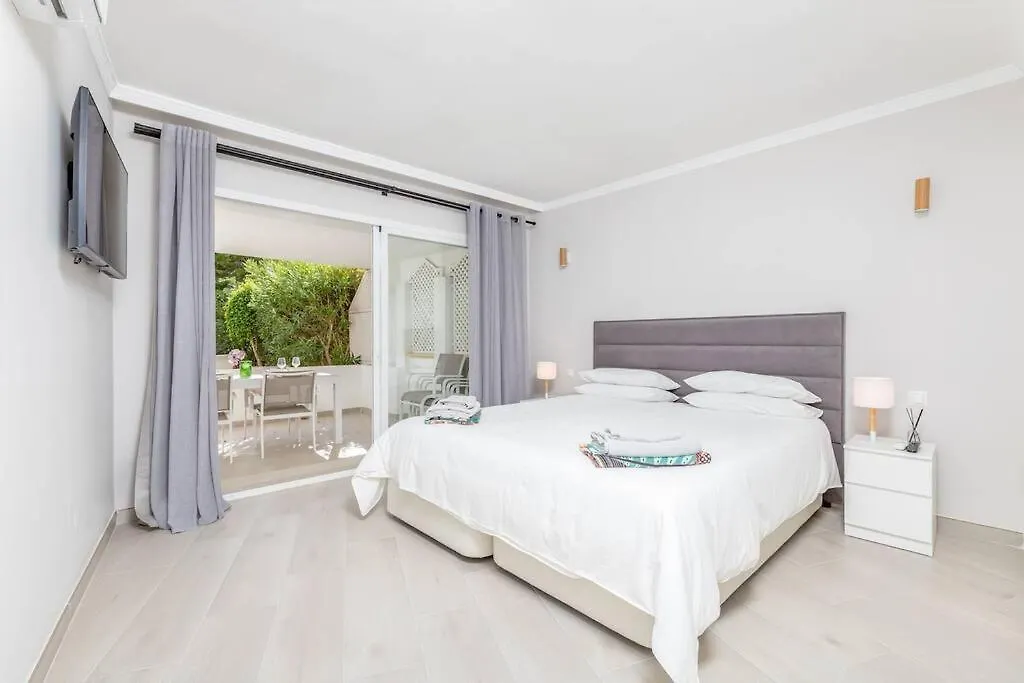 Daire Amazing 4 Bed Beachfront Dominion Beach Rdr358 Estepona